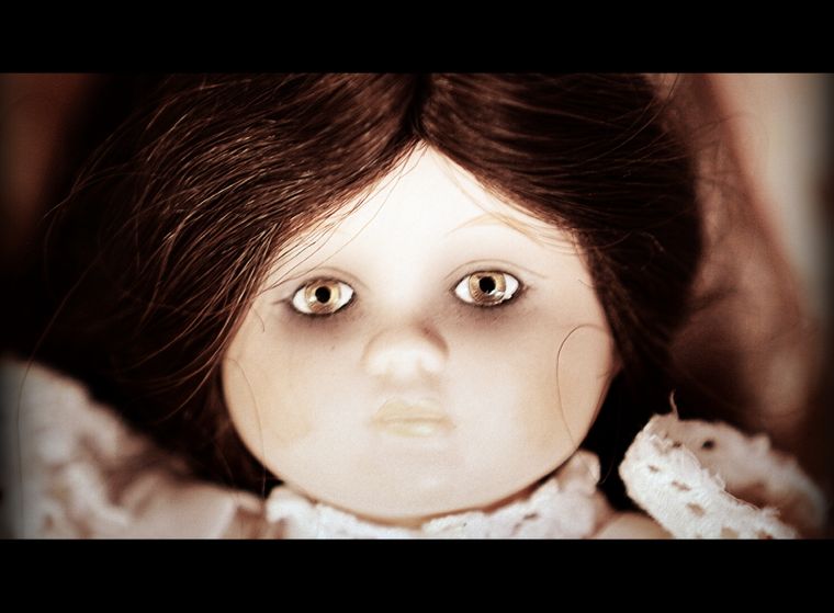 creepy doll DSC04770.JPG